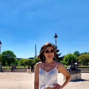 Meet your Posher, Christina